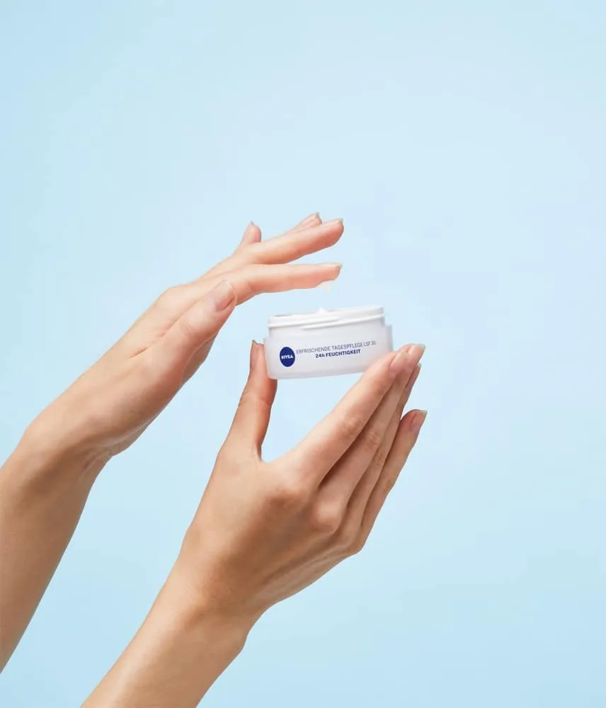 NIVEA Crema de Día Refrescante Spf 30 - Imagen 4