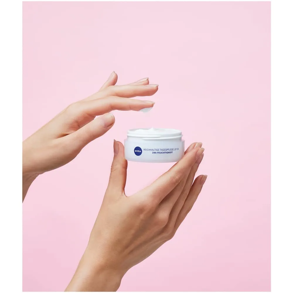 NIVEA Crema de Día Nutritiva Spf 30 - Imagen 4