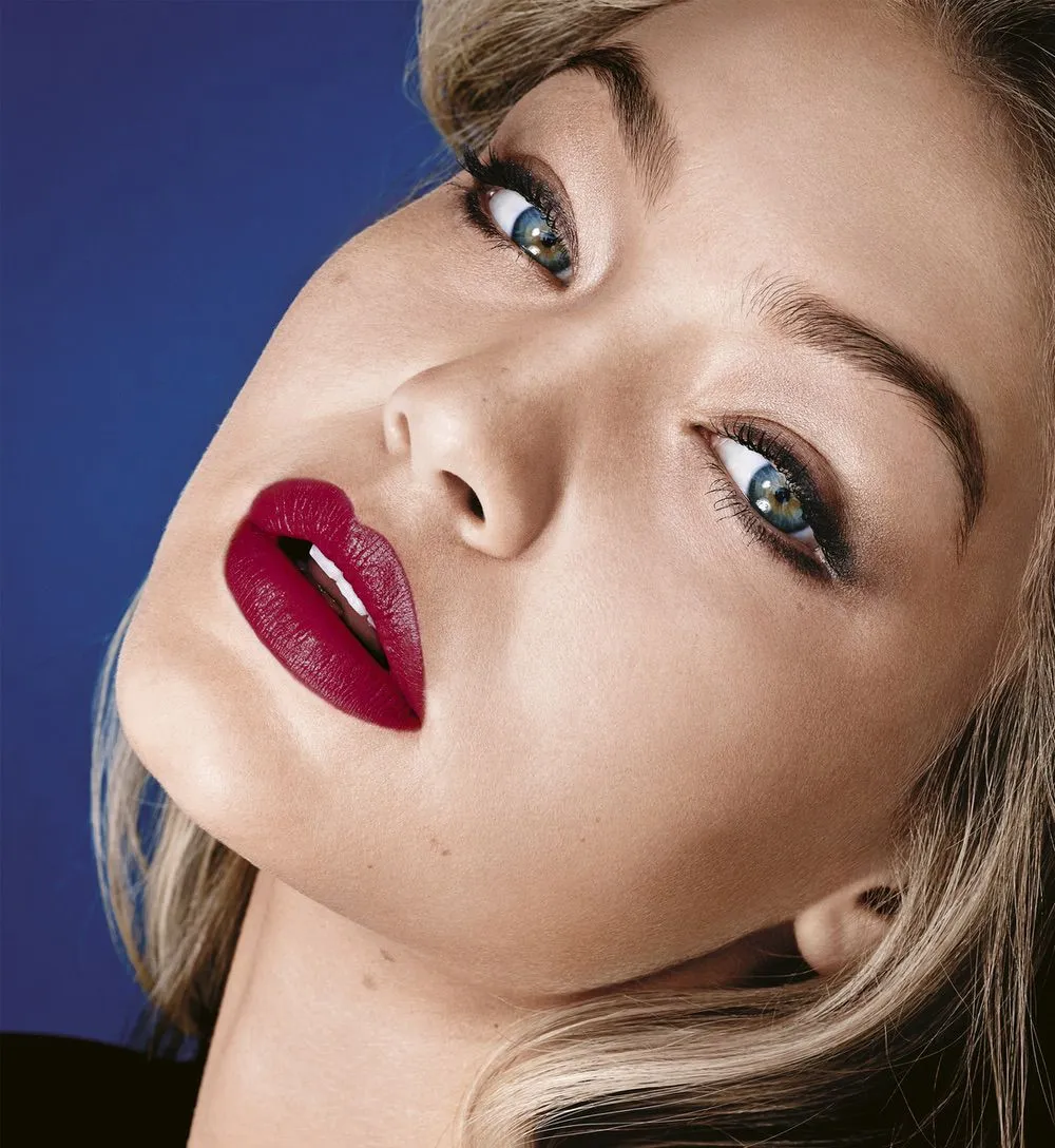 Maybelline Color Sensational 547 Pleasure Me Red - Imagen 5